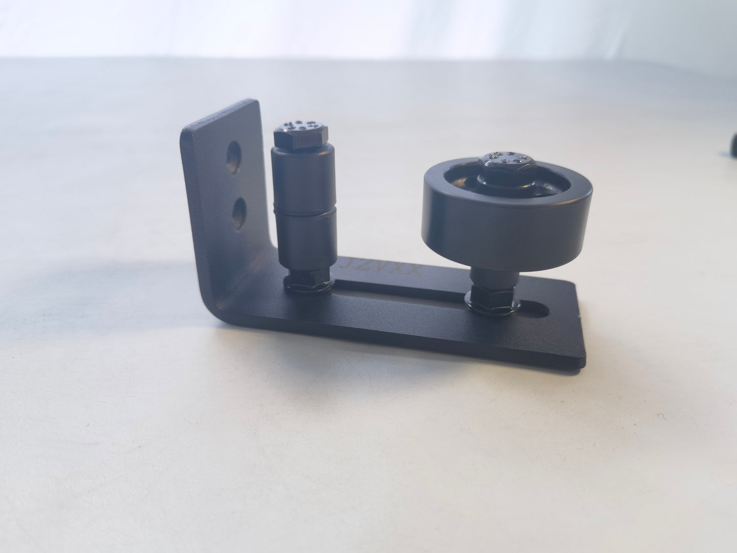 JZVXX Barn door floor guide