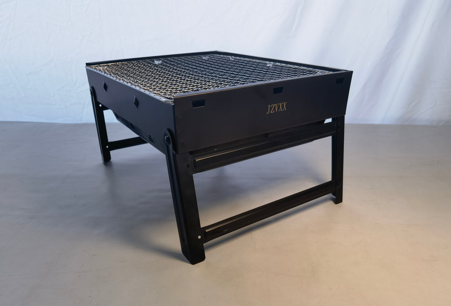 JZVXX outdoor use grill with leg